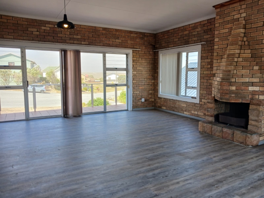 3 Bedroom Property for Sale in Stilbaai Wes Western Cape